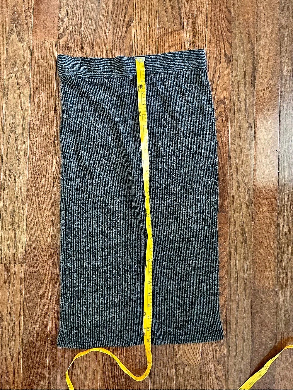 Isabel Lu Ribbed Knit Midi Skirt - Dark Grey Melange Small
